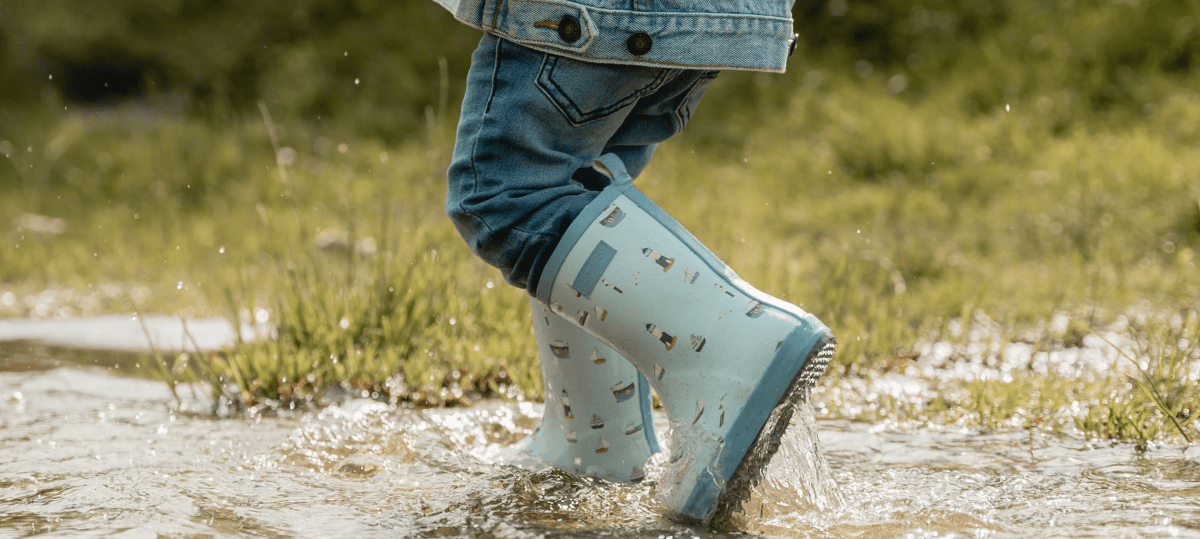 Regenlaarsjes die elk kind warm en droog houden - Babywinkel