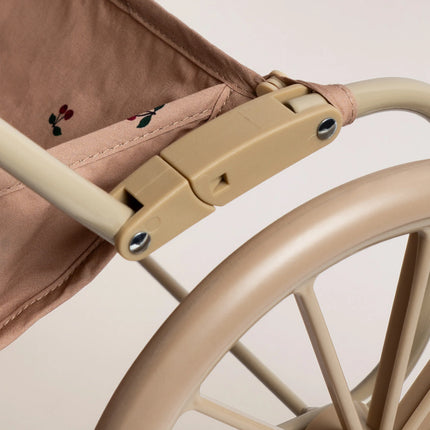Carrito de muñecas Konges Sløjd Cherry, estilo vintage
