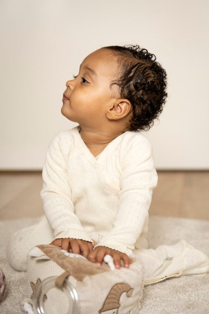 Activiteiten kubus Heaven clay/warm linen koop je bij Babywinkel