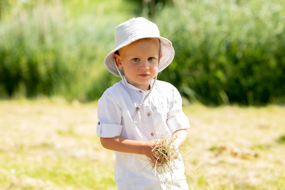 Baby Dutch Zonnehoedje Baby Grijs koop je bij Babywinkel