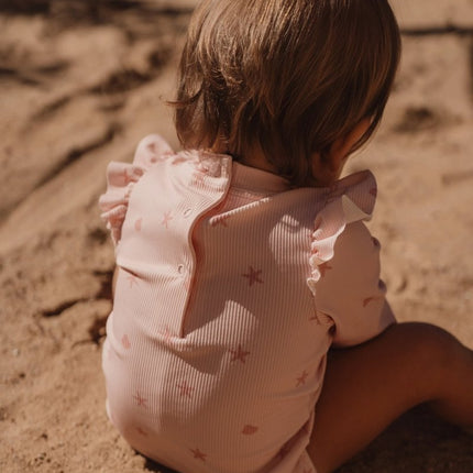 Badpak met lange mouwen Dreamy Seashells koop je bij Babywinkel