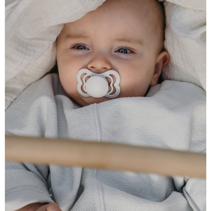 BIBS Speen Maat 1 Latex Supreme Dark Oak - BIBS - Babywinkel - 5713795212873