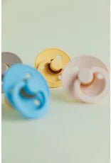 BIBS Speen Maat 1 Latex Pale Butter/Petal 2St koop je bij Babywinkel