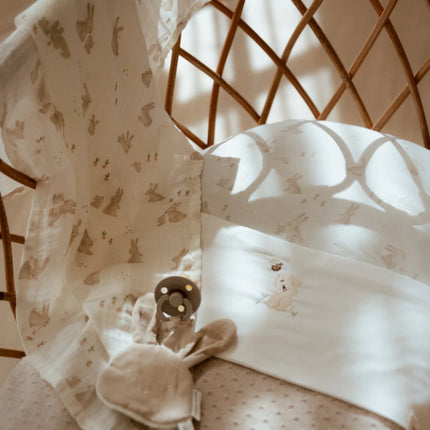 <tc>Little Dutch</tc> Toalla de cuna Conejito Blanco Bordado