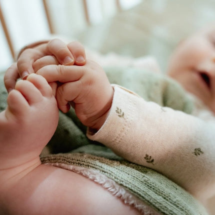 Ledikantdeken gebreid - Pure Sage - Babywinkel - 8721122584149