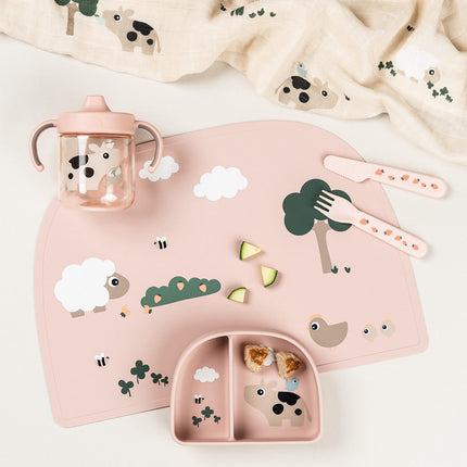 Leerbeker met tuit en handvatten Tiny farm Powder koop je bij Babywinkel