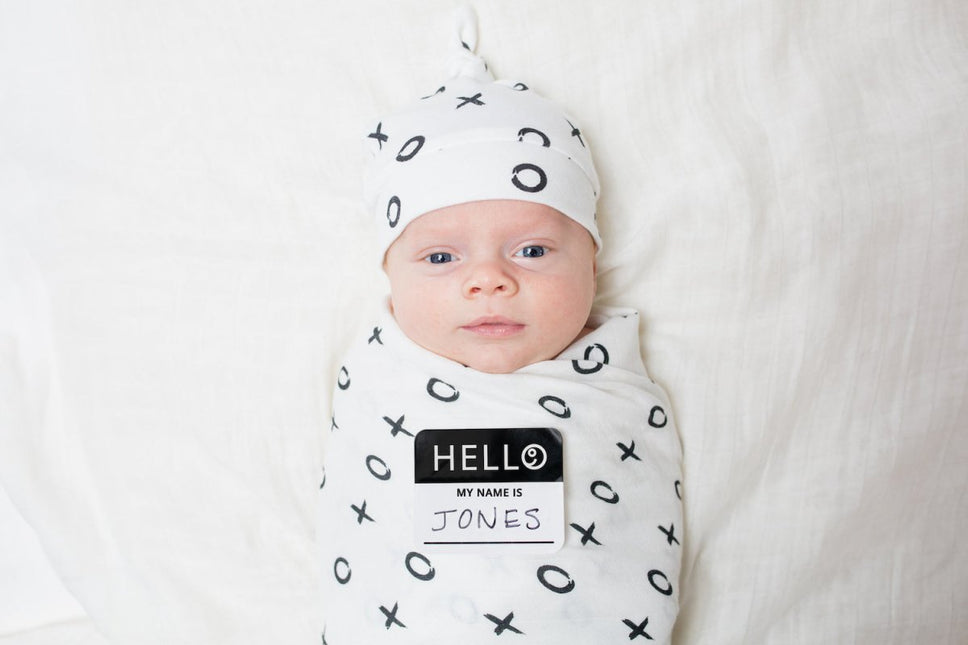 Lulujo Hydrofiele Doek Met Muts En Sticker Hugs & Kisses koop je bij Babywinkel