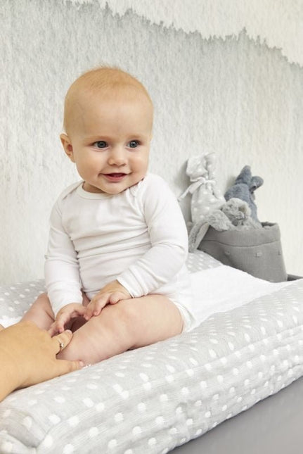 Meyco Aankleedkussenhoes Little Dots Grijs koop je bij Babywinkel