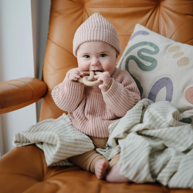 Mushie Babymutsje Chunky Knit Blush koop je bij Babywinkel