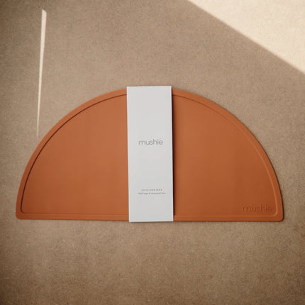 Mushie Placemat Clay koop je bij Babywinkel