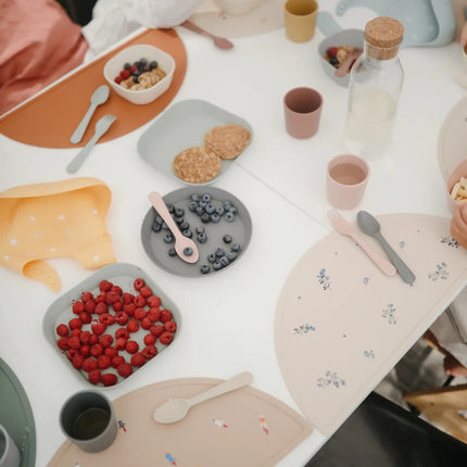 Mushie Placemat Shifting Land koop je bij Babywinkel