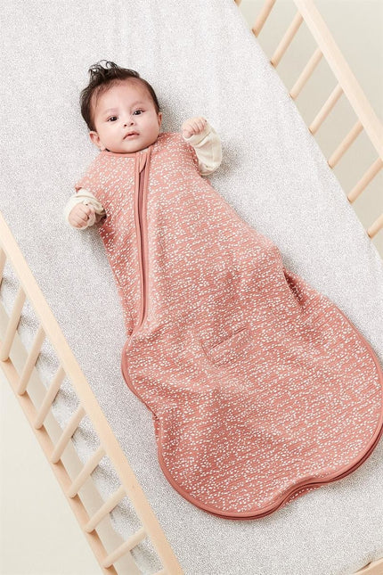 Noppies Slaapzak Baby Zomer Fancy Dot Jersey Brick Dust - Noppies - Babywinkel - 8719788633929