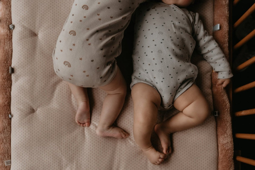 Snoozebaby Speelkleed Cheerful Playing Milky Rust 95x75cm koop je bij Babywinkel
