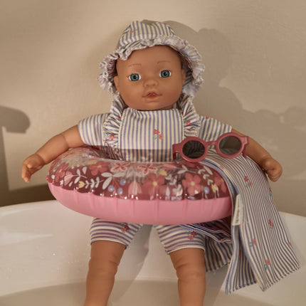 <tc>Little Dutch</tc> Mara, la chica del baño