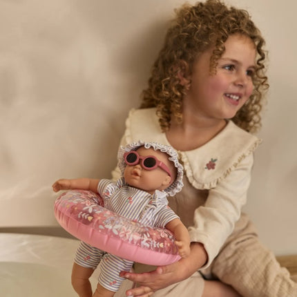 <tc>Little Dutch</tc> Mara, la chica del baño