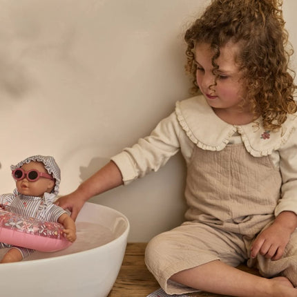<tc>Little Dutch</tc> Mara, la chica del baño