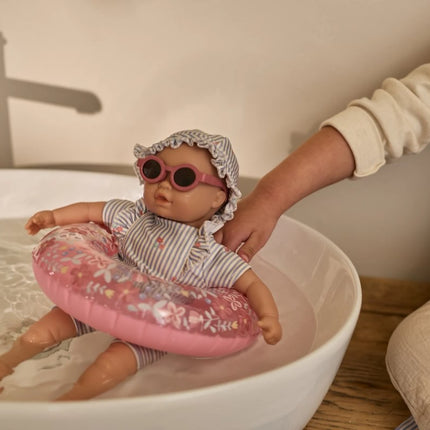 <tc>Little Dutch</tc> Mara, la chica del baño