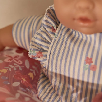 <tc>Little Dutch</tc> Mara, la chica del baño