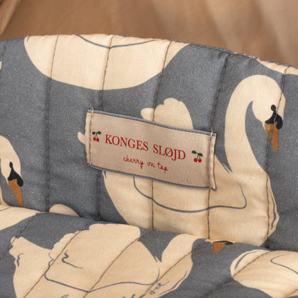 Carrito de muñecas Swan de Konges Sløjd